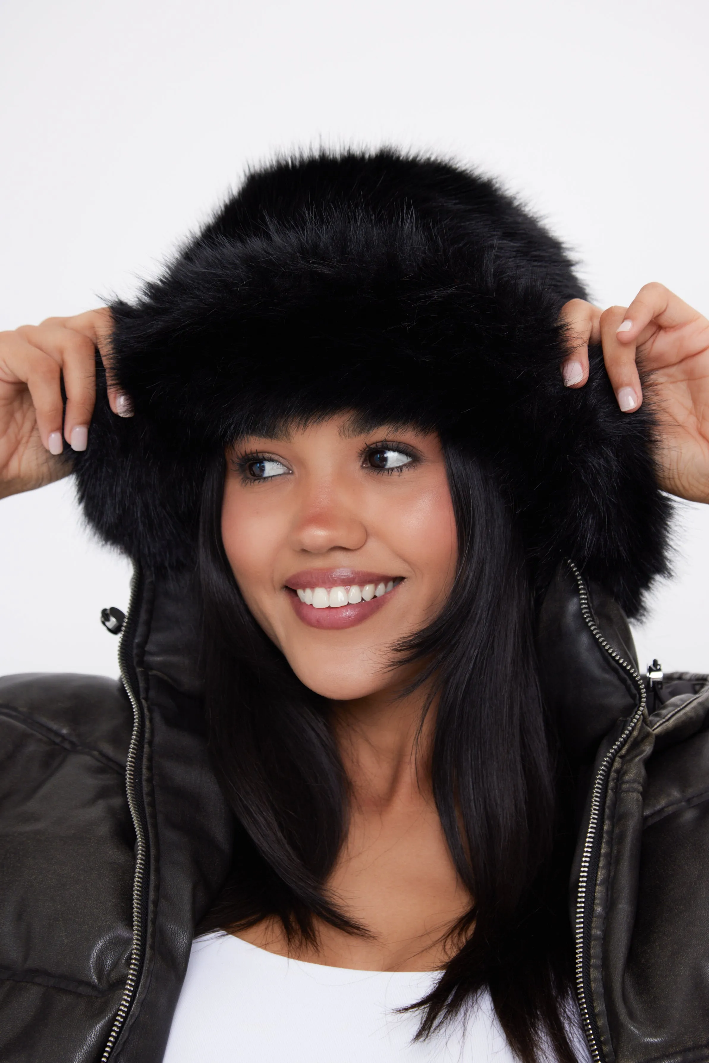 Oversized Fuzzy Fur Bucket Hat in Black