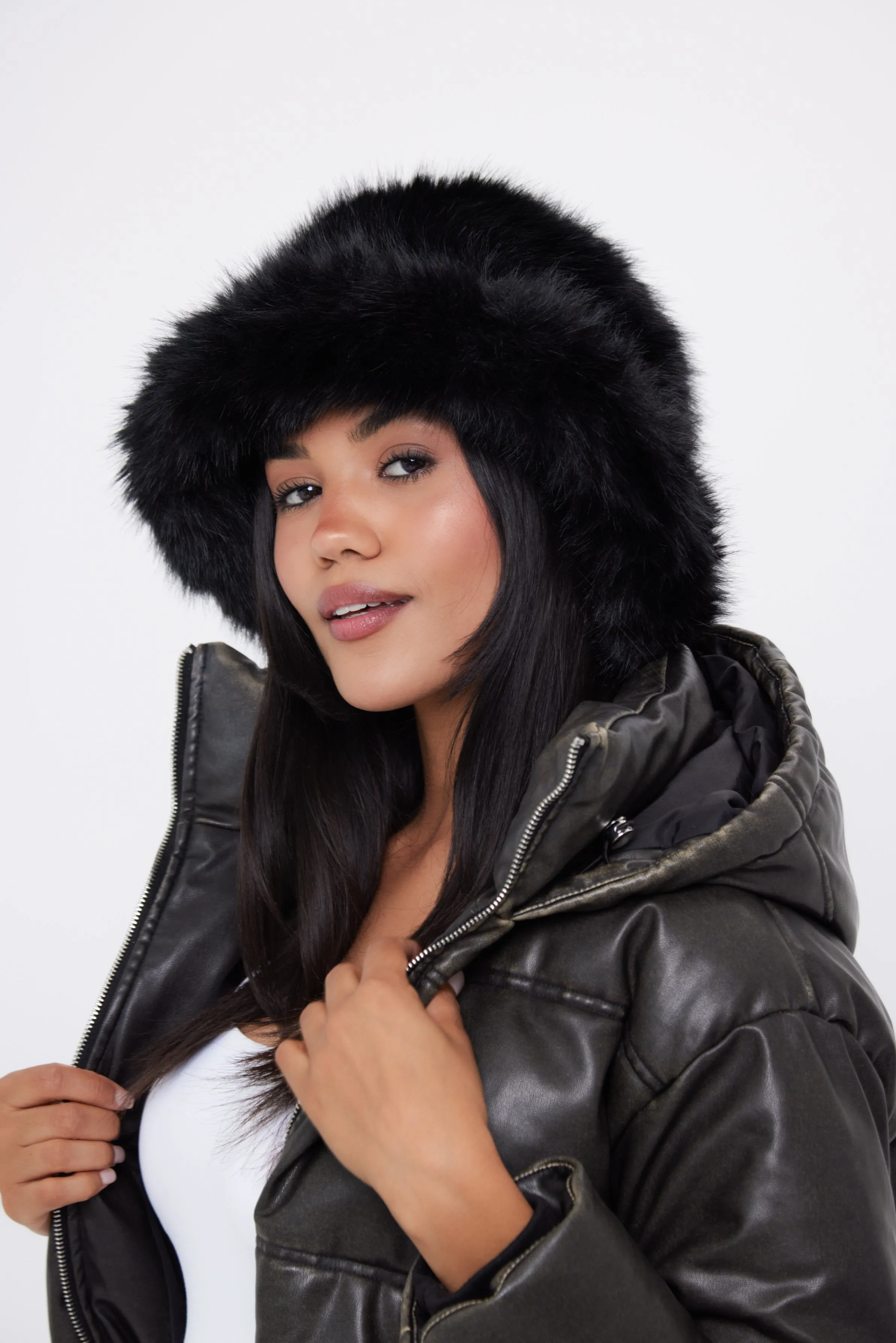 Oversized Fuzzy Fur Bucket Hat in Black