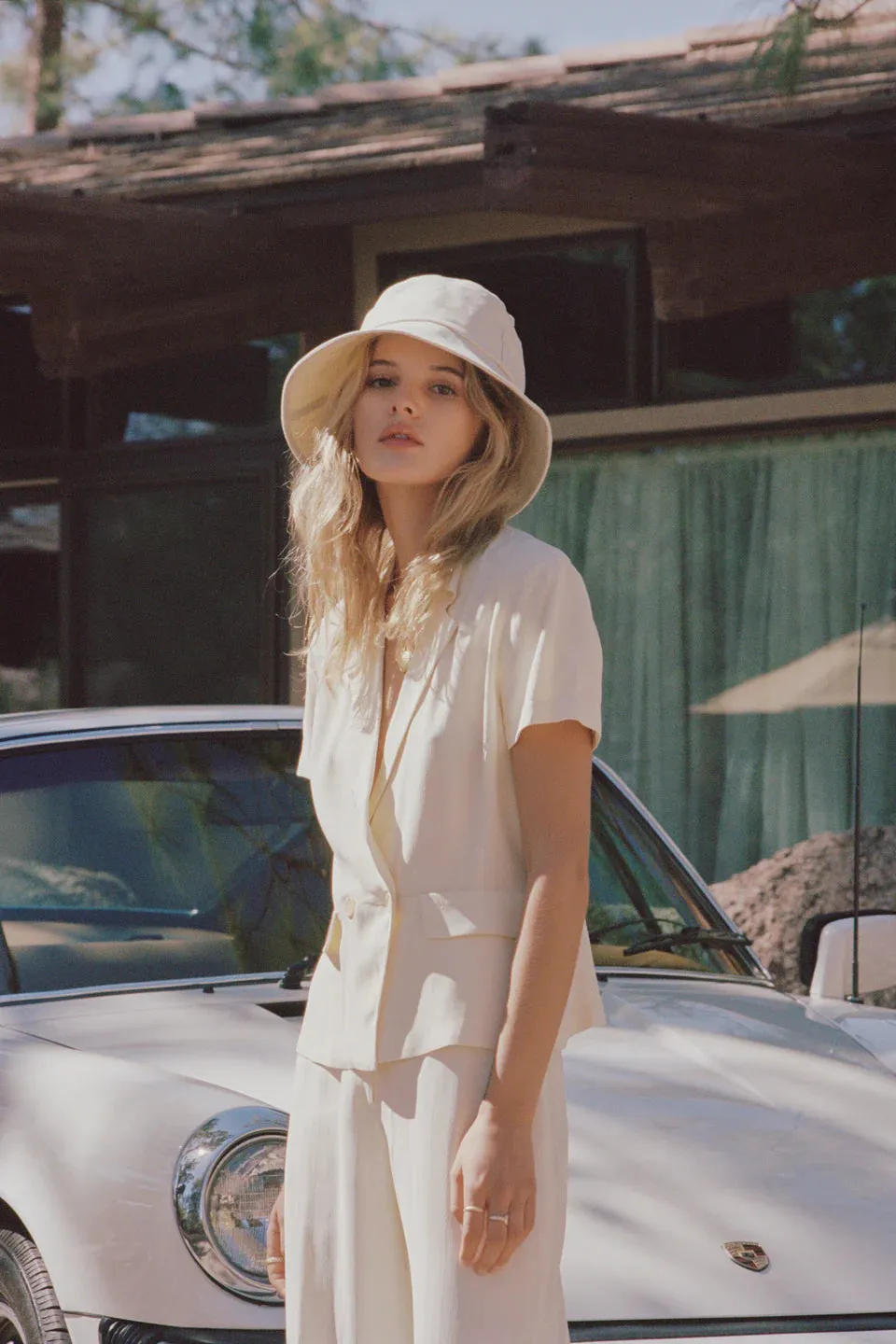 Wave Bucket Hat - Beige